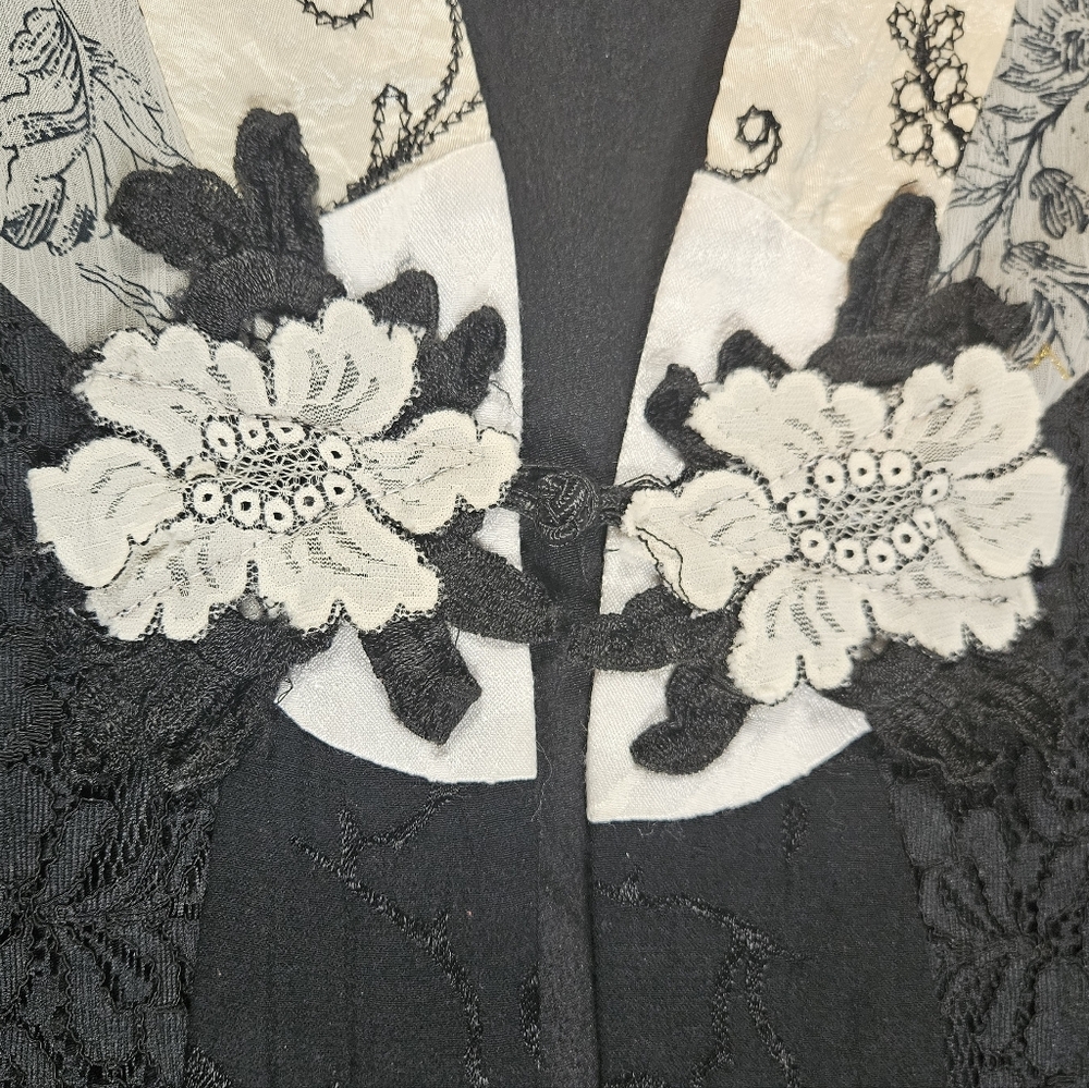 Vintage Spencer Alexis Black White Floral Lace Mixed Media Kimono Jacket Size XL - Picture 9 of 16